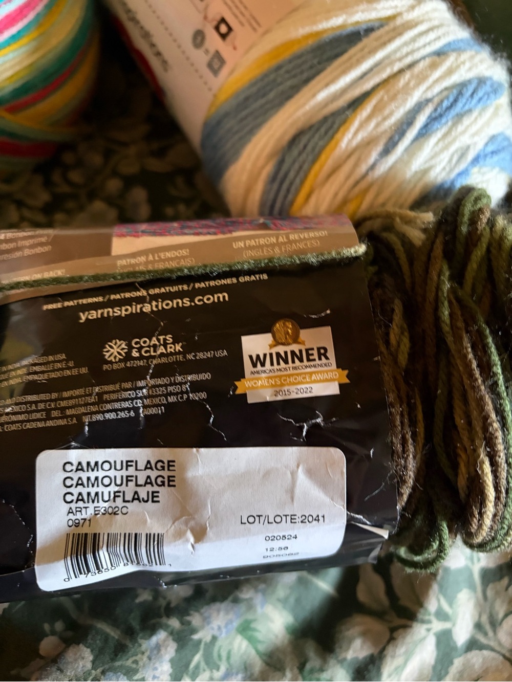 Acrylic Value Yarn Bundle - Picture 11 of 12